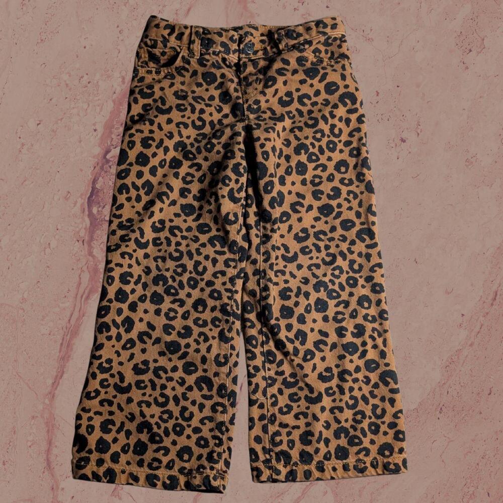 Leopard print wide leg jeans 🐆
